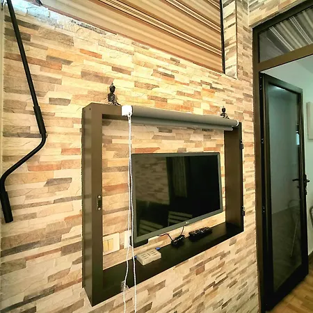 Marina Infinity View Apartmán *